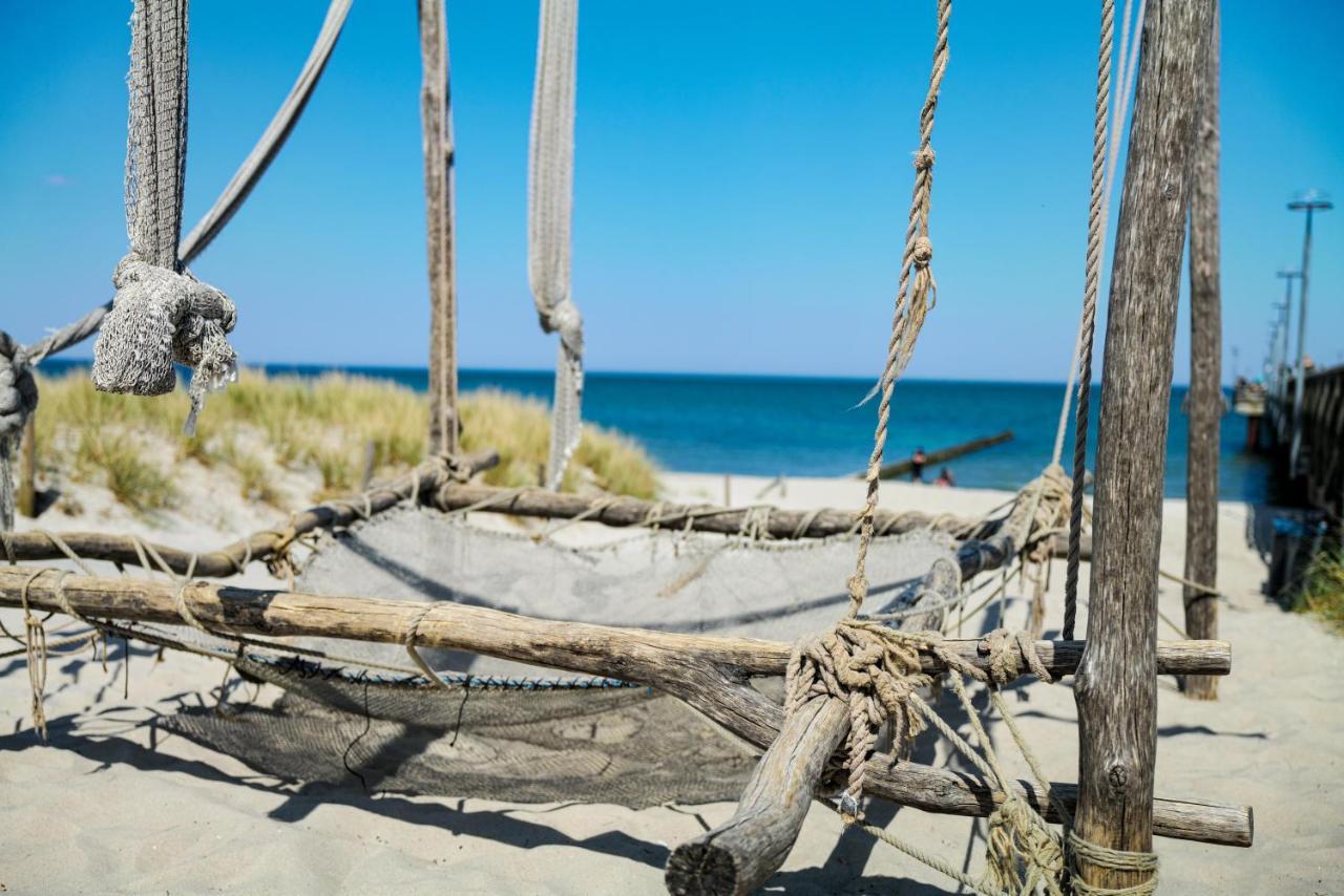 Ferienwohnungen Meerfarbig Zingst - Haustierfrei -Terrasse Mit Strandkorb Oder Balkon - E-Ladesaeule - Parkplatz - Wlan - Fahrradschuppen - Waschtrockner - Ruhig Und Zentral - Nichtraucher Dış mekan fotoğraf